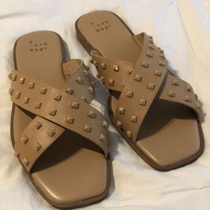 Tan Sandals size 6